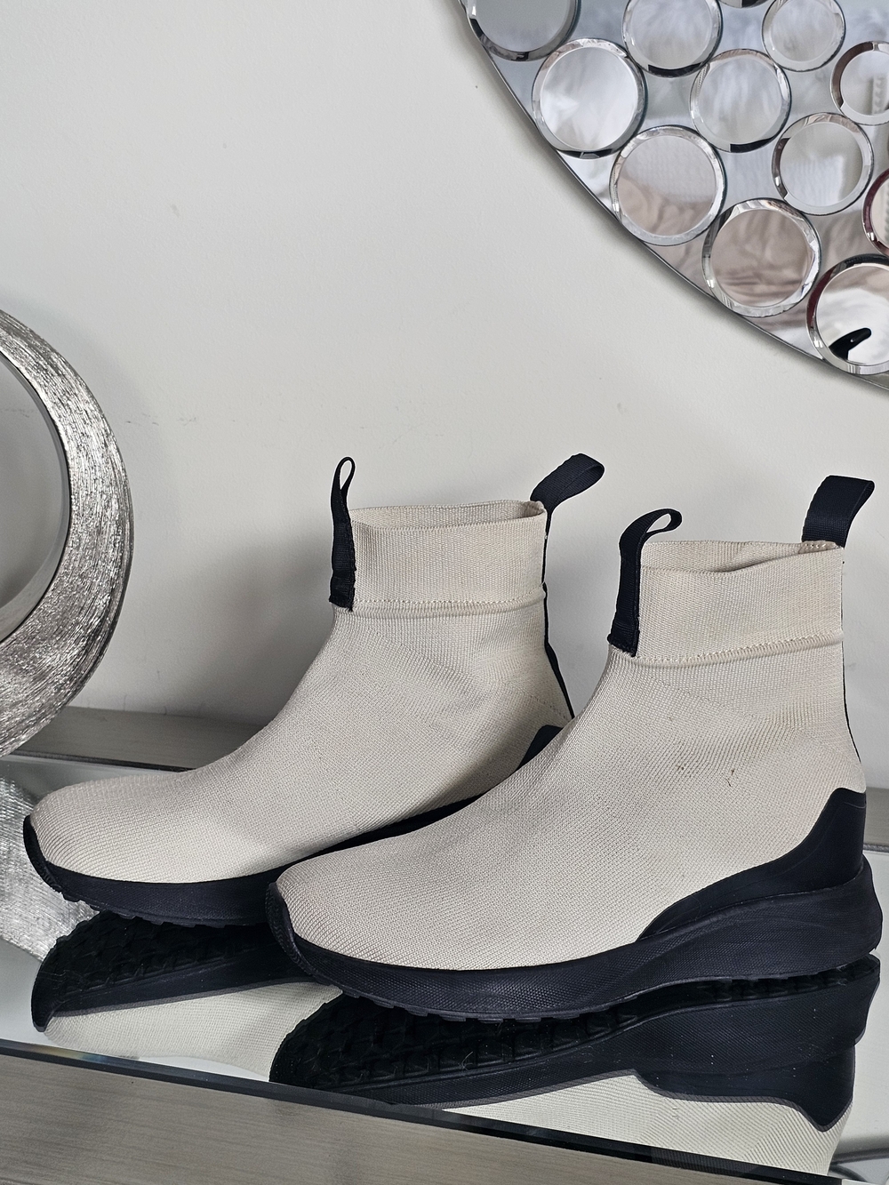 Native Shoes Cream and Black Knit Slip-On Ankle Booties
